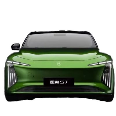 سعر جيد طوفان شينغهاي S7 السيدان الكهربائي 200-250Ps مجموع قوة الخيل 50kwh-70kwh بطارية علبة التروس الآلية بطارية الليثيوم الانترنت