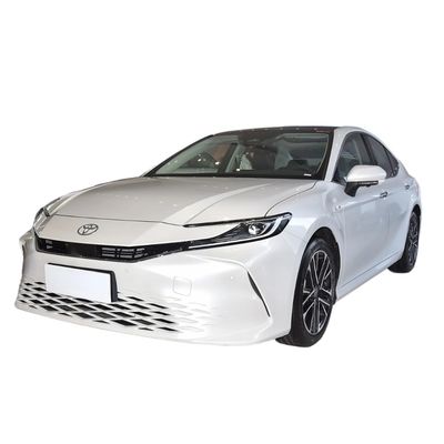 سعر جيد 2024 تويوتا كامري 2.0L الرياضة بالإضافة إلى السيدان الهجينة FWD القيادة اليسرى محرك واحد 4915*1840*1450 للأسواق الصينية الانترنت