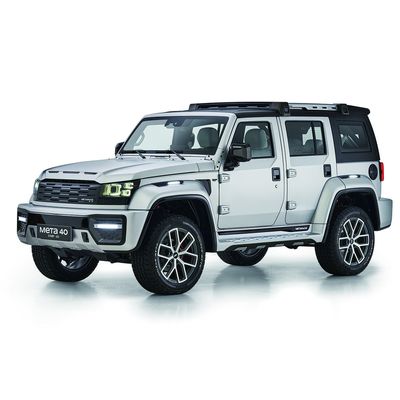 سعر جيد 2024 BAIC BJ40 بالإضافة إلى سيارات البنزين الوقودية SUV الطرق الوعرة 2.0T Auto Compact SUV 4x4 المركبات ذات نظام الفرامل القرص الأمامي القرص الخلفي الانترنت